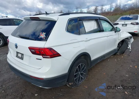 2021 Volkswagen Tiguan 2.0T Se/2.0T Se R-Line Black/2.0T Sel z USA, uszkodzony, nr VIN 3VV2B7AX0MM077933